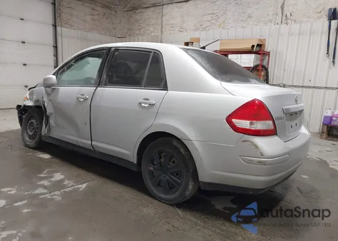 2011 Nissan Versa 1.8S z USA, uszkodzony, nr VIN 3N1BC1APXBL465055